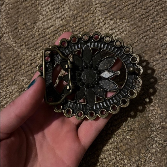 Belt Buckle - Picture 2 of 3